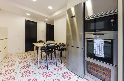Old Town Apartment | Bravissimo Cort Reial Palau, Duplex penthouse