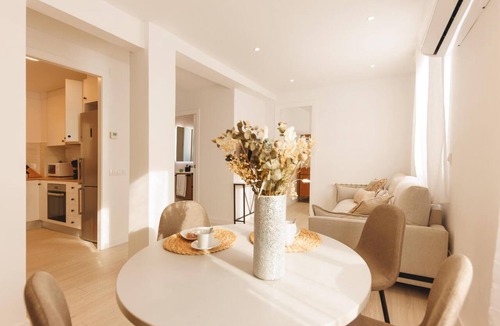 Eixample Apartment | Bravissimo Jaume I Penthouse, with 3 bedrooms