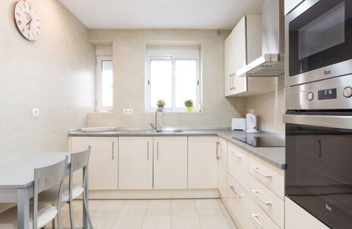 Cruz de Humilladero Apartment | Bright 3-bedroom apartment in the heart of Málaga
