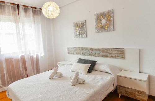 Suances Apartment | Bright apartment with swimming pool