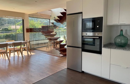 Naves Ski Chalet | Bright house in Naves with 4 bedrooms and 3 bathrooms. Large spaces by the sea