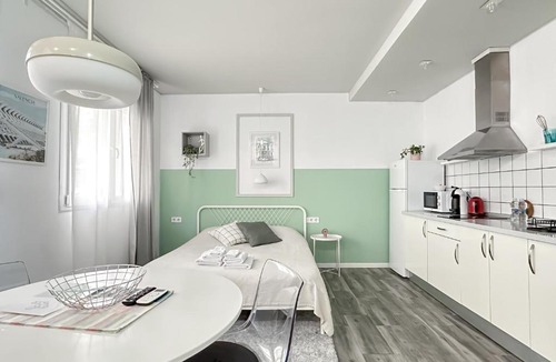 Les Tendetes Apartment | Budget Inn