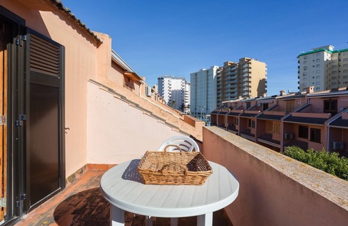 Sueca House | Bungalow 'Adosado Mareny Blau' with Shared Pool, Wi-Fi and Air Conditioning