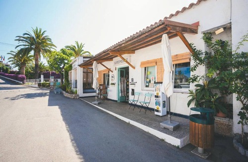 Vallpineda House | Bungalow in Sitges, Barcelona for 4-people