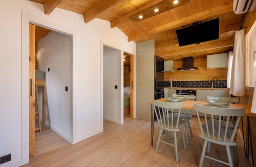 Cunit House | Bungalow with Private Pool, Wi-Fi and Air Conditioning