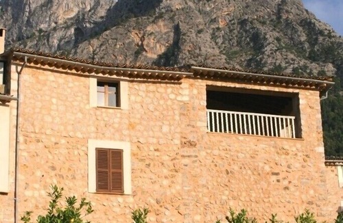 Biniaraix Cottage | Ca'n Ferru.nOld house renovated in Biniaraix overlooking the valley