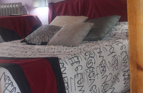Fuentes de Ebro Cottage | Cabin ∙ 17 bedrooms ∙ 3 guests