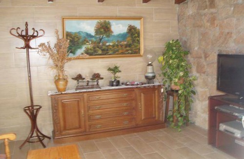Romanya de la Selva Cottage | Cabin ∙ 2 bedrooms ∙ 4 guests