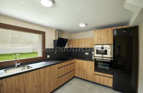 Nava de Roa Cottage | Cabin ∙ 5 bedrooms ∙ 12 guests