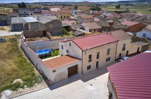 Nava de Roa Cottage | Cabin ∙ 5 bedrooms ∙ 12 guests