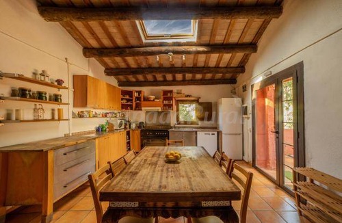 Sant Iscle de Vallalta Cottage | Cabin ∙ 6 bedrooms ∙ 29 guests