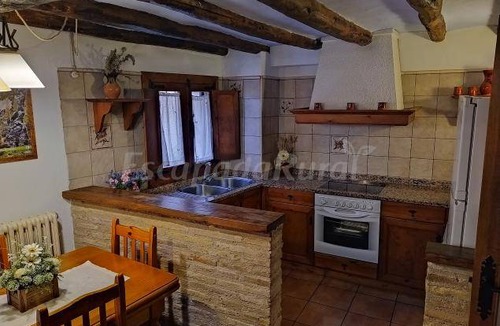 Panzano Cottage | Cabin ∙ 9 bedrooms ∙ 10 guests