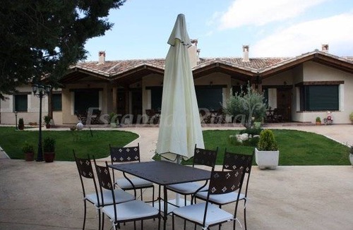 Sebulcor Cottage | Cabin ∙ 9 bedrooms ∙ 4 guests