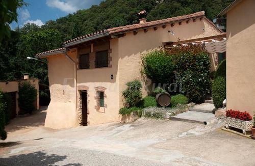 Arbucies Cottage | Cabin ∙ 9 bedrooms ∙ 5 guests