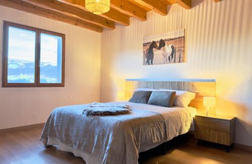 Ur House | CAL QuEROL UR casa amb jardí i bbq i billar