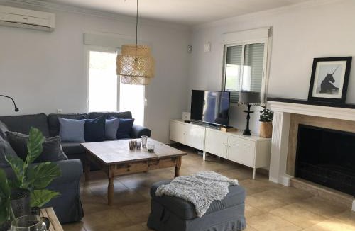 Quesada Villa | Calle de las Rosas