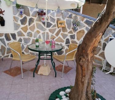 Santiago de la Ribera House | Calle Dr Fleming 3 bedroom home for 6 people