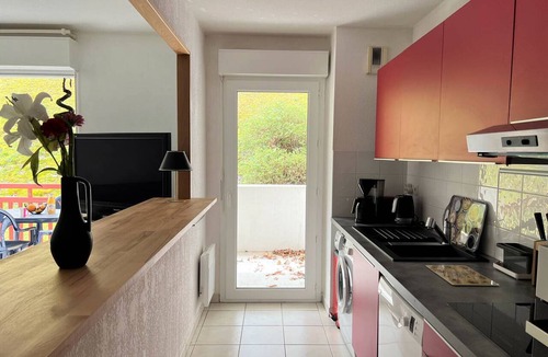 Cambo-les-Bains Apartment | Cambo-les-Bains: Quiet 2-room apartment with parking and Internet