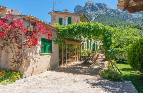 Biniaraix Villa | CAN ALTES - Lovely villa with private pool at the foot of the mountains. Free WiFi
