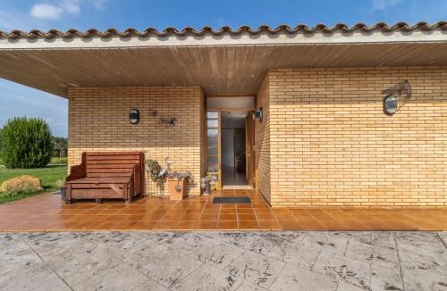 Bescano Ski Chalet | Can Noguer Casa con piscina y jardín