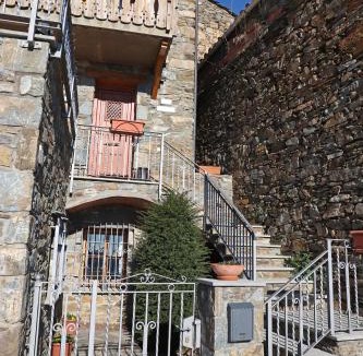 Vilallonga de Ter House | Can Patral
