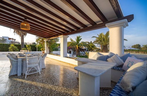 San Antonio Bay Villa | CAN RAVI