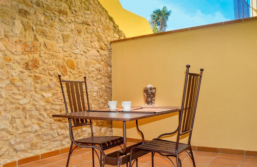 Palafrugell Apartment | CAN TARONGETA B-3 Modern and charming apartment close to the beach