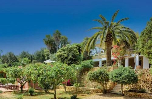 Santa Eulalia del Rio Villa | Can Torres con piscina y jardín, santa Gertrudis