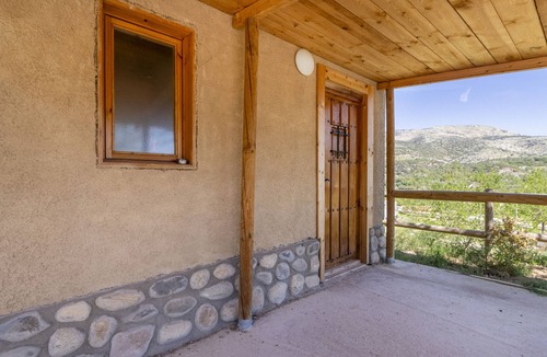 Alos de Balaguer RV Rental | Caravan 'Bungalow 3' with Mountain View, Wi-Fi and Air Conditioning