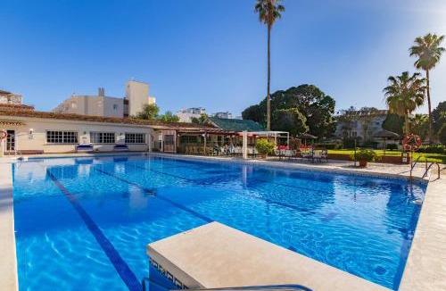 Carihuela Apartment | Carihuela Palace 418 By IVI Real Estate