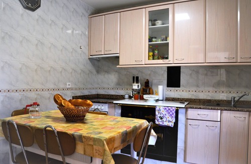 Antonan del Valle Cottage | Casa Abuela Tina, spacious with cobblestone patio, source of spring water
