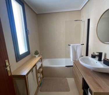 Ciruena Apartment | Casa acogedora golf Rioja alta
