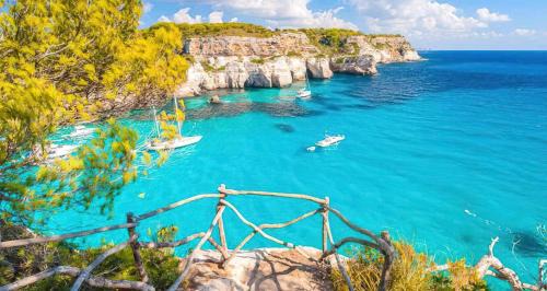 Coves Noves Apartment | Casa Addaia Playa Arenal d'en Castell Beach
