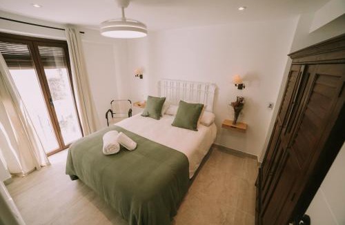 Almedinilla Apartment | Casa Aula Minerva Lumen 3 Dormitorios