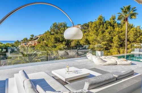 Costa de la Calma Villa | Casa Blanca En Bella Vista