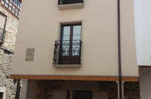 Molinaseca Cottage | Casa Blanquita for 10 people