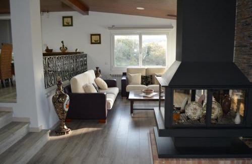Agullana House | Casa Cari