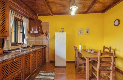 San Cristobal de La Laguna Villa | Casa Chinamada with Sea View, Mountain View, Terrace & Wi-Fi