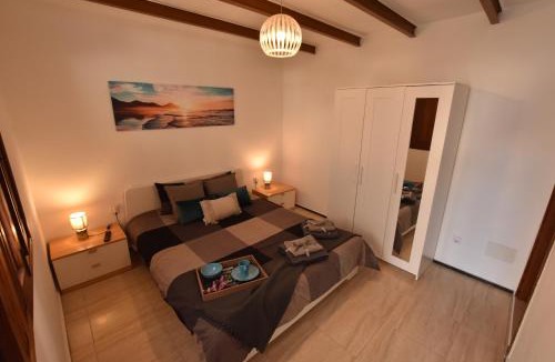Playa de Arinaga House | Casa Colmena