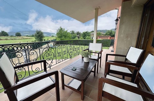 Castillo Siete Villas Ski Chalet | Casa con jardin - El Magnolio 7802