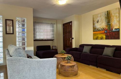 Los Llanos House | Casa Con Piscina en el Centro