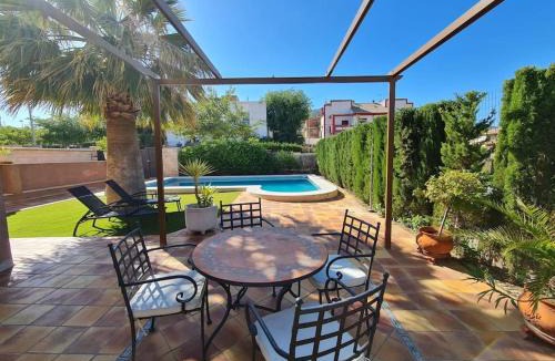 La Guardia de Jaen House | Casa con piscina privada de agua salada
