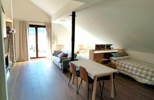 Gavin Apartment | Casa Cotefablo. Aloj Sorrosal (Gavin, Biescas)