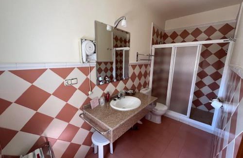 Mota del Cuervo Hotel | Casa de la Luna