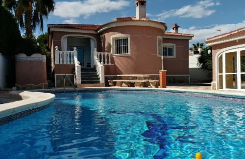 Quesada Villa | Casa de Limón