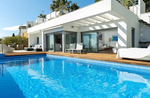 Almadraba-Canyelles House | CASA DIAZ PACHECO -Magnífica casa en Almadrava con piscina privada. - ES-228-93
