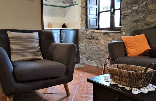 Penalba de Santiago Cottage | Casa Elba, rural charm in Peñalba de Santiago
