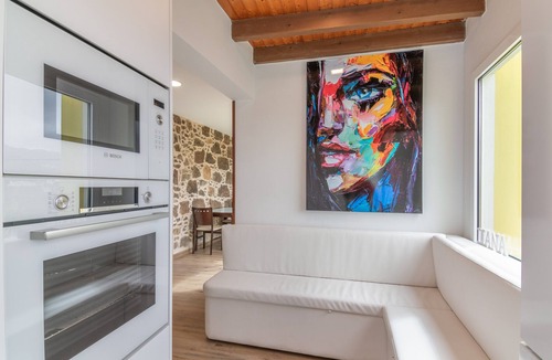 Teror House | 'Casa Eloisa' with Mountain View, Private Terrace and Wi-Fi