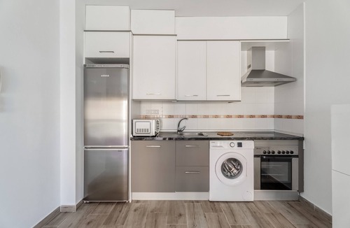 Tazacorte Apartment | 'Casa Graham' Apartment with Sea View, Balcony and Wi-Fi