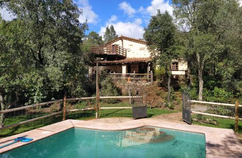 Castano del Robledo Ski Chalet | CASA LA INDIANA